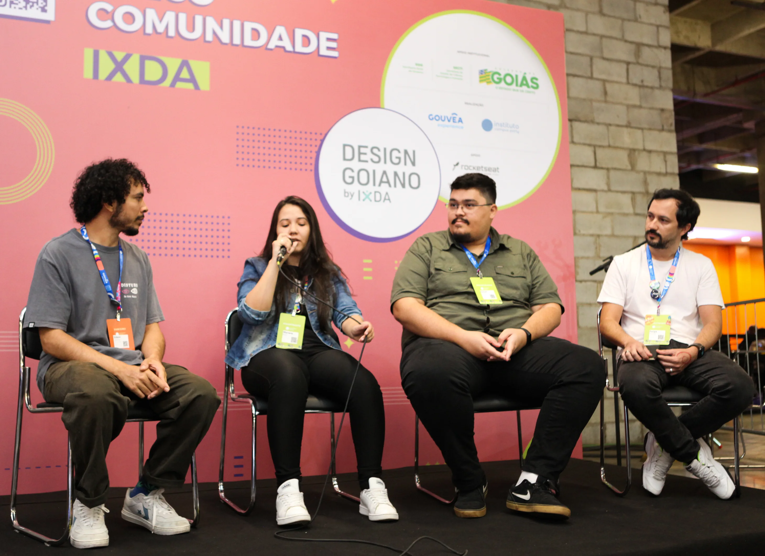 Mesa redonda do IXDA Goiânia na Campus Party 2023.